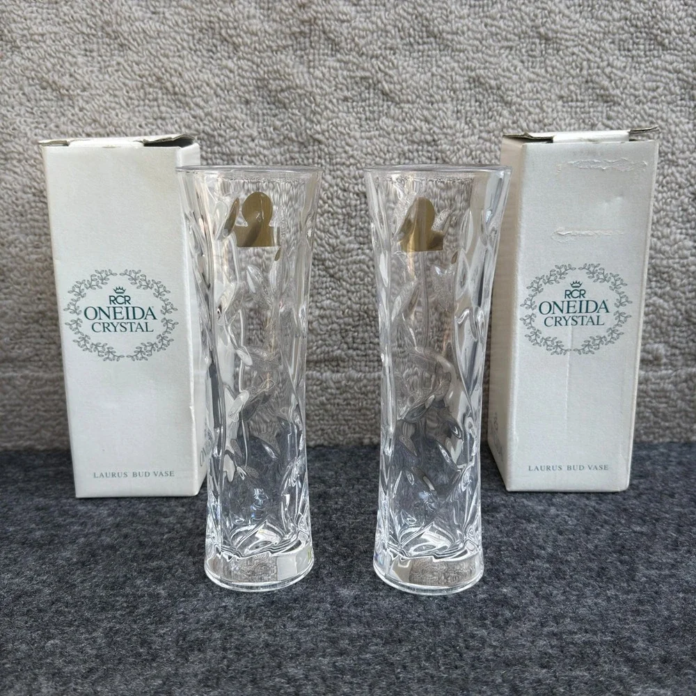 RCR Oneida Crystal Laurus Bud Vase Set of 2 Lead Crystal Made in Italy 7 inch
